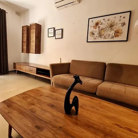 Lejlighed Cozy Inside.city & Beach Outside Sliema